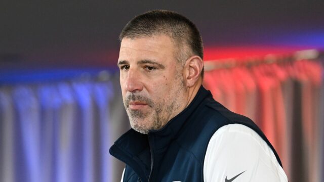 New England Patriots head coach Mike Vrabel